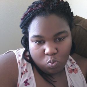 Meet your Posher, Queen'neisha